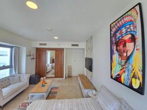 Super Host at Highest Residential Tower in the world, Private Rooms in a Shared apartment